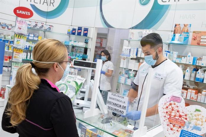 Vitamina D pueden disminuir el riesgo de dar positivo en covid-19